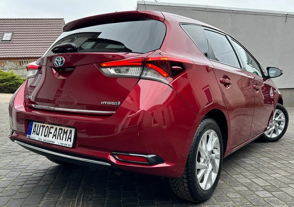 Toyota Auris cena 59900 przebieg: 100400, rok produkcji 2017 z Stąporków małe 781